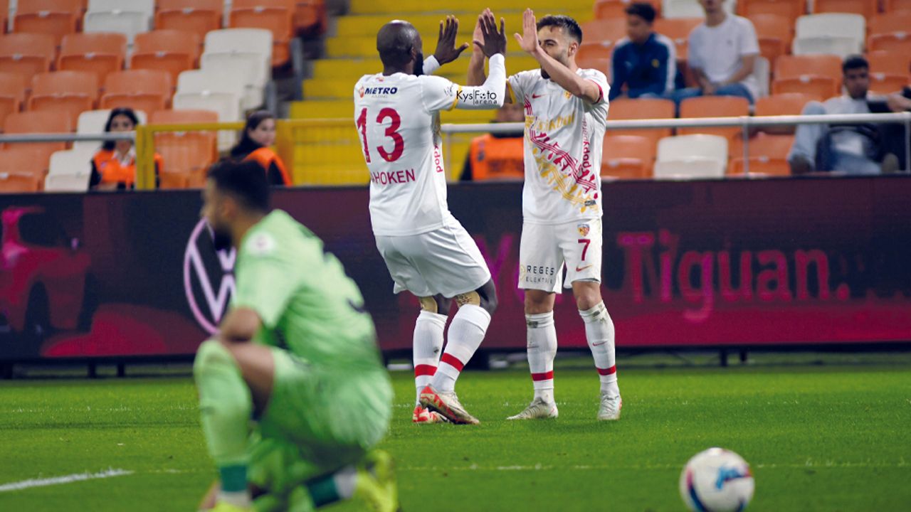 Kayserispor, Adana'da 3 Puanı 2 Golle Aldı