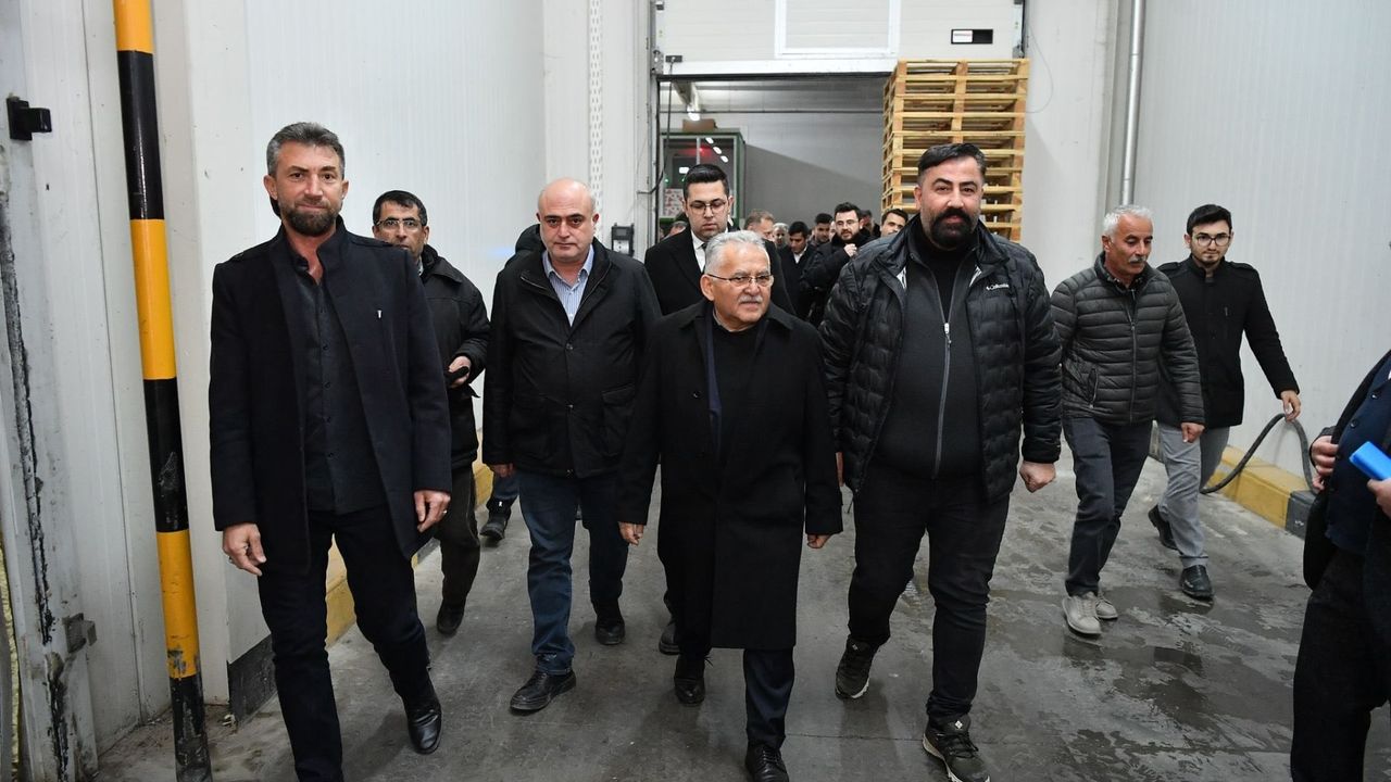 Büyükşehir'den Çiftçiye Zirai Don Desteği