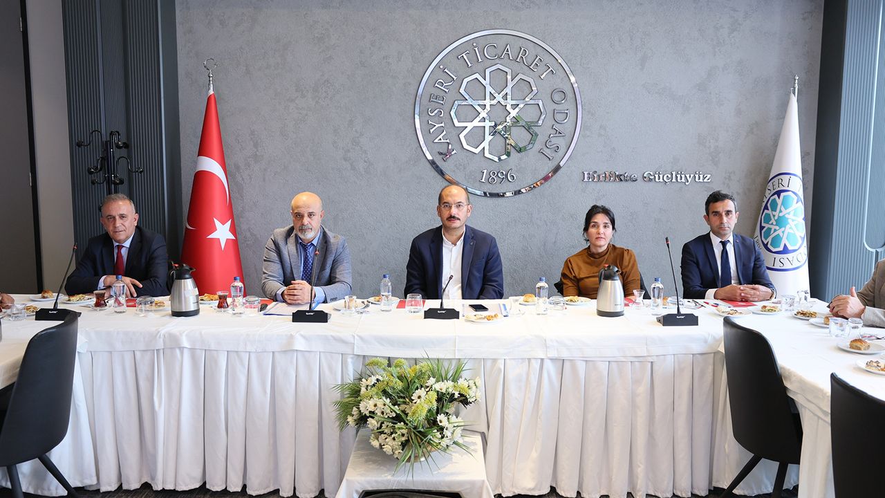 KTO ve SGK İş Birliğinde Bilgilendirme Toplantısı Düzenlendi
