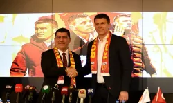 Kayserispor Yeni Teknik Direktörü Sergej Jakirovic İçim İmza Töreni Düzenledi