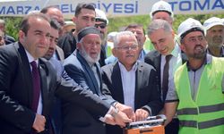 Tomarza’ya Yapılacak Yeni Caminin Çevre Düzenlemesini Büyükşehir Üstleniyor