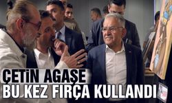 Gazeteci-Yazar Çetin Ağaşe Son Kitabını Fırçayla anlattı