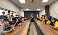 KAYSERİ ŞAMPİYONU HENTBOL TAKIMI, KABAKÇI'YI ZİYARET ETTİ