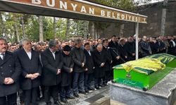 Hüseyin Akay'ın vefat eden annesi son yolculuğuna uğurlandı!