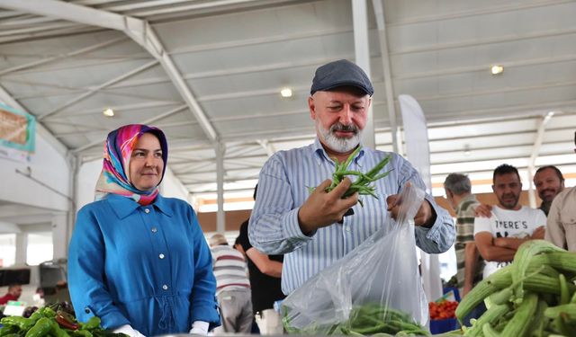 Çolakbayrakdar'a 'Ekolojik Pazar' teşekkürü