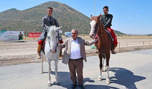 Atlı Okçuluk İkinci Eleme Yarışları Talas'ta yapıldı