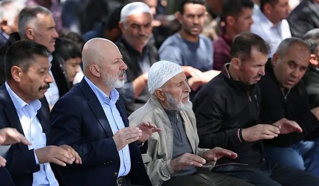 Çolakbayrakdar, Yağmur Ve Şükür Duası Programı’na Katıldı