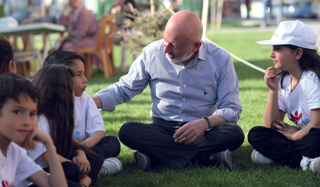 Çolakbayrakdar Çocukları Toprakla Buluşturdu