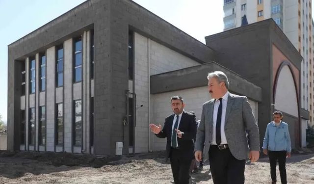 Melikgazi’de Camiler ve Aile Merkezleri Açılışa Hazırlanıyor