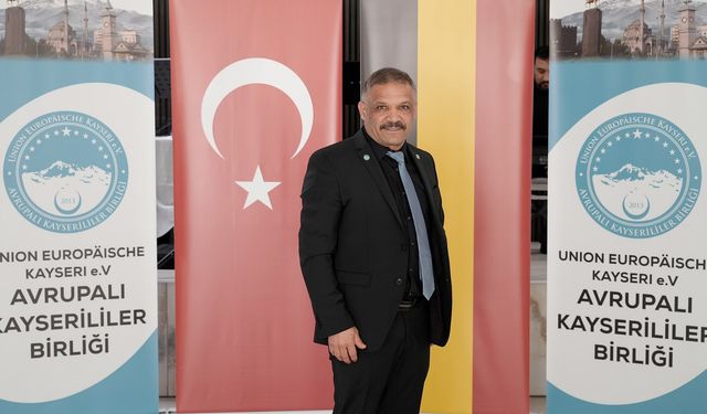 Ali Hızar Anneler Gününü Kutladı