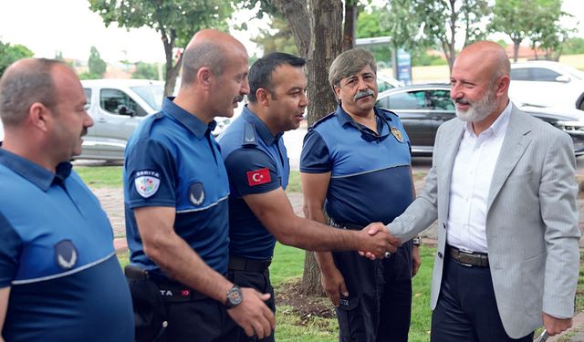 Çolakbayrakdar, Zabıta Ekipleriyle Bir Araya Geldi