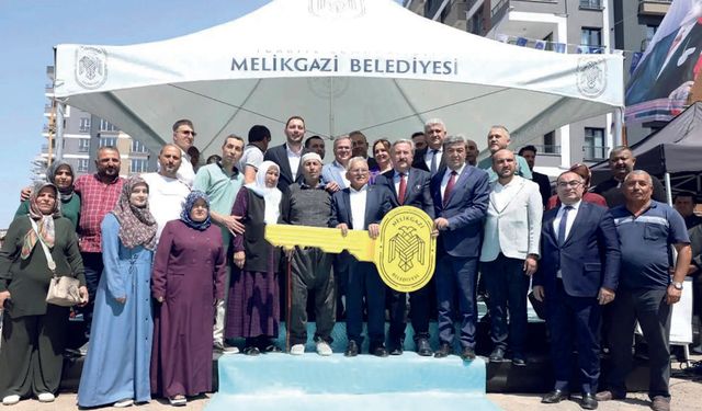 Melikgazi’de 120 Aile Yeni Evlerine Kavuştu