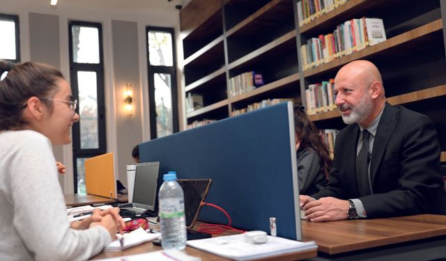 Kocasinan Belediyesi’nin Sinan Kütüphanesi’ne Yoğun İlgi