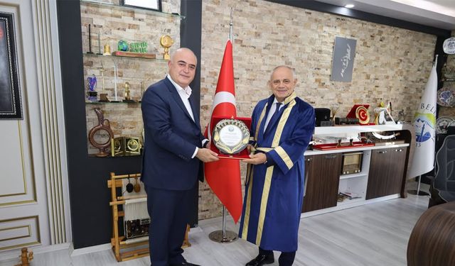 Başkan Öztürk, ‘Yılın Fahri Ahisi’ Seçildi