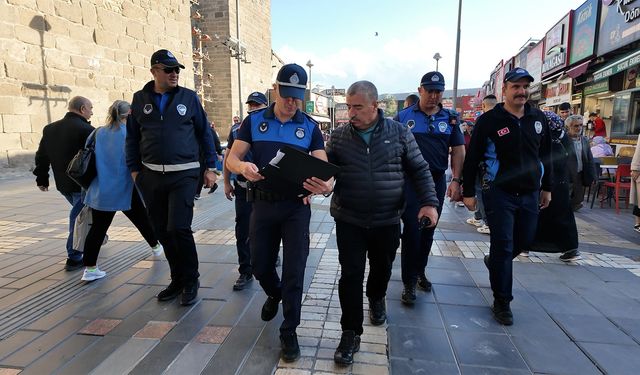 Büyükşehir Zabıtasına Esnaf ve Vatandaştan Tam Not