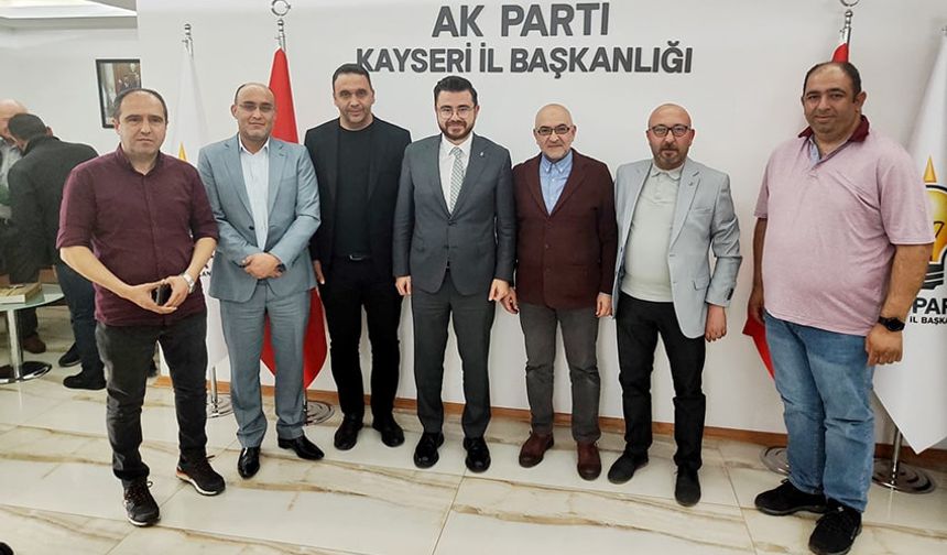 Staj ve Çıraklık Sigortası Mağdurları AK Parti İl Başkanı Okandan'ı Ziyaret Etti