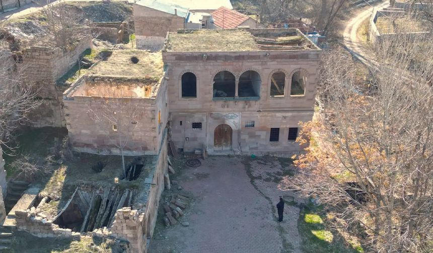 Melikgazi’de Tarihi Konağın Restorasyon Hazırlıkları Başlatıldı