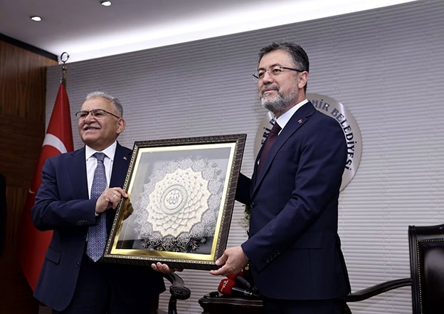 Bakan Yumaklı Kayseri Ziyareti Min