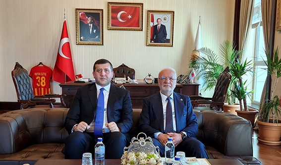 Baki Ersoy Mustafa Elitaşı Ziyaret Etti