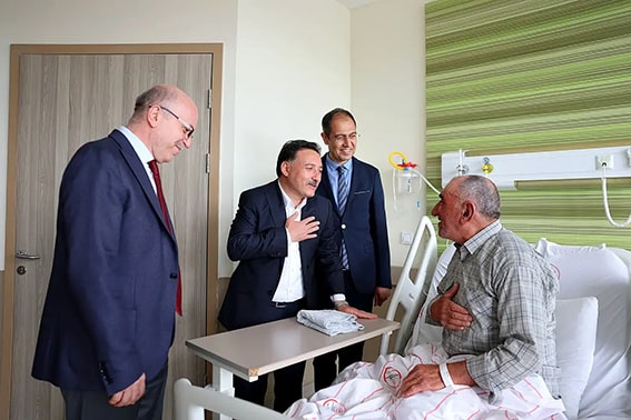Vali Gökmen Çiçek Kayseri Şehir Hastanesi Ziyaret 10 Min