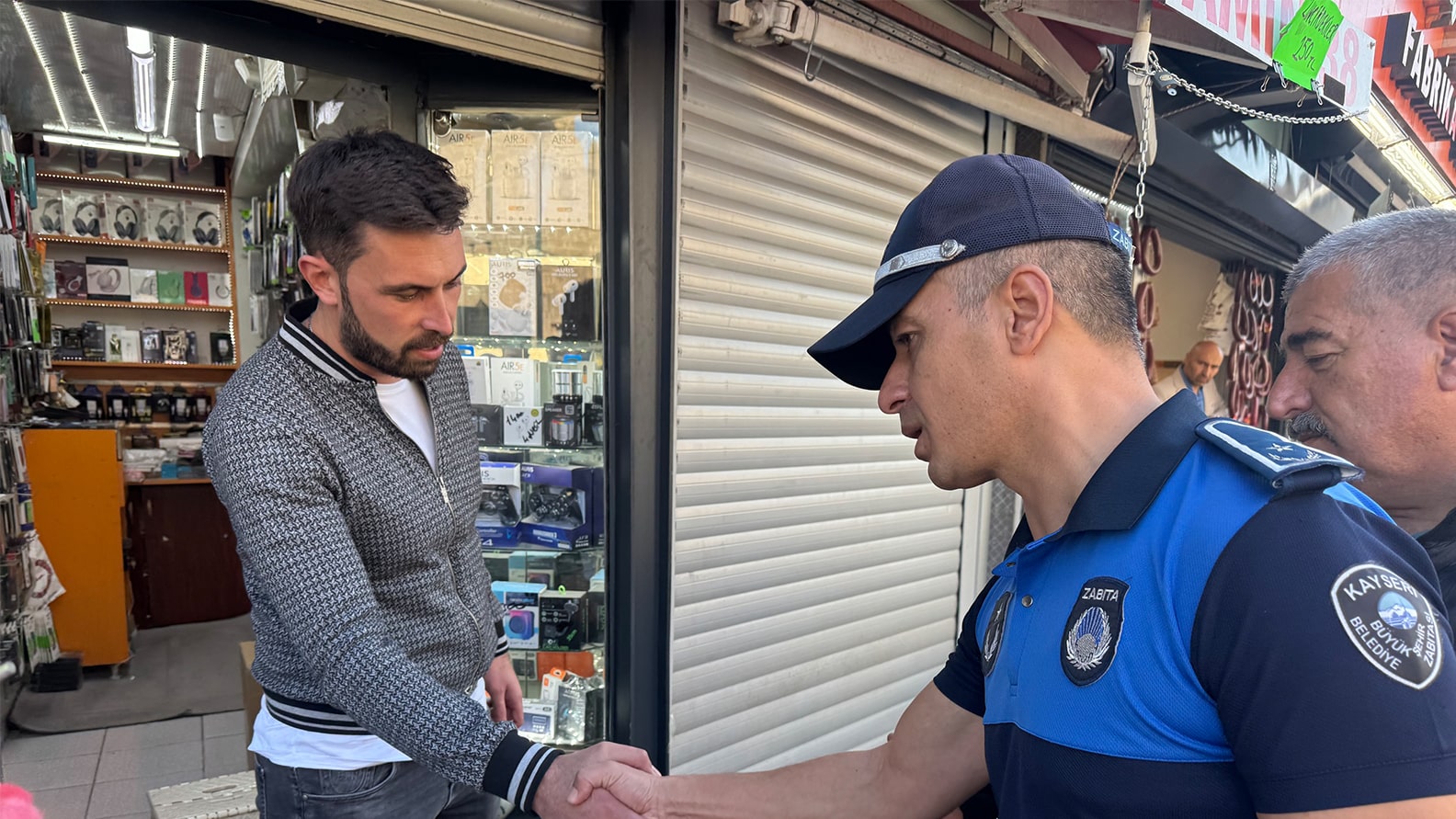 Büyükşehir Zabıta
