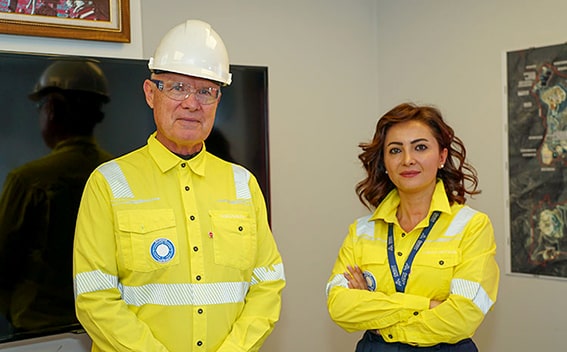 David Alan Bickford Pelin Usta Demet Akalın