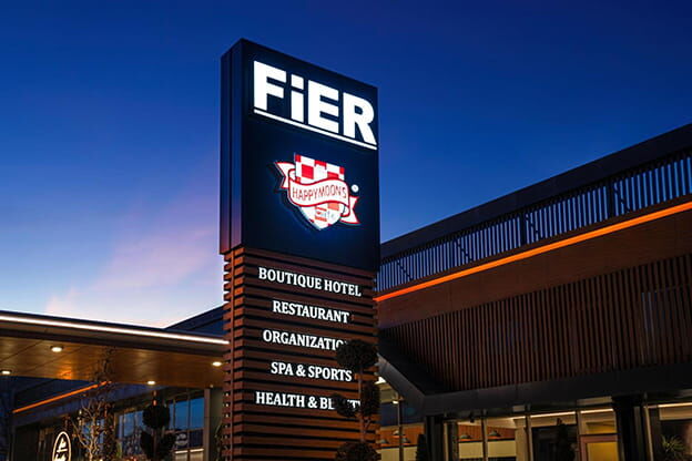 Fier Otel (1)